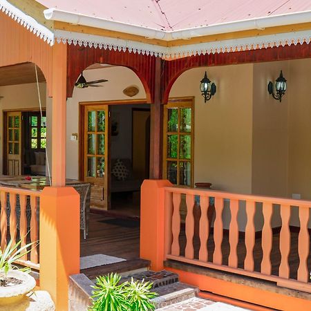 Casa De Leela Self Catering Guest House La Digue Kültér fotó